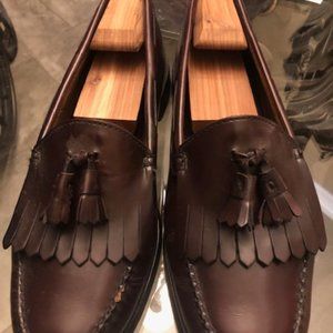 Bass brown loafers